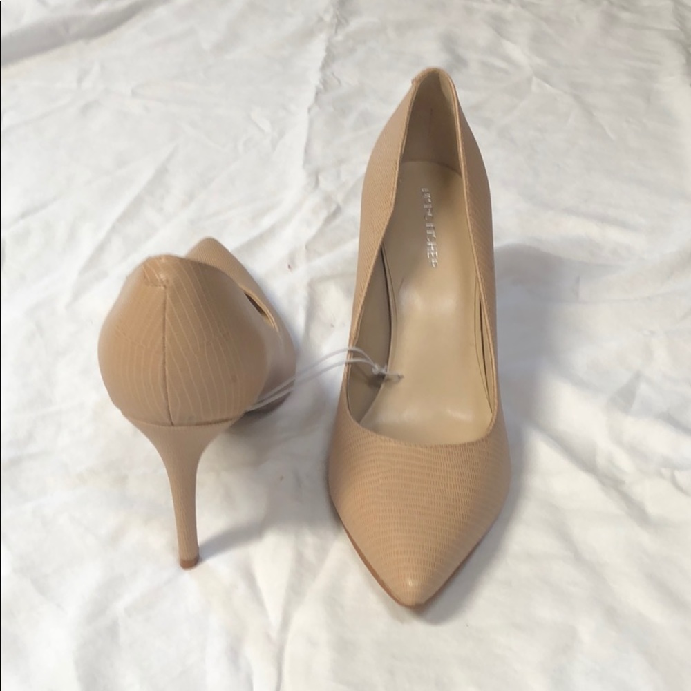 Nude alligator print peeps